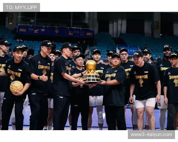 香港金牛厄特尔获评总决赛MVP 本赛季NBL常规赛持续展现统治力